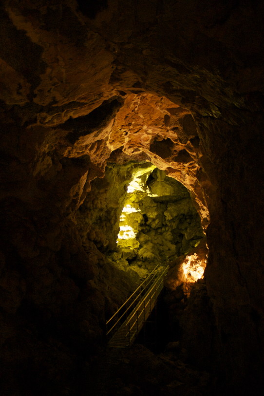 jewel cave formations