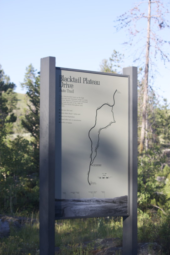 Blacktail Plateau Drive Sign